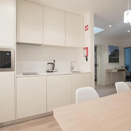 Almada Wine House - Tourism Apartamento Oporto