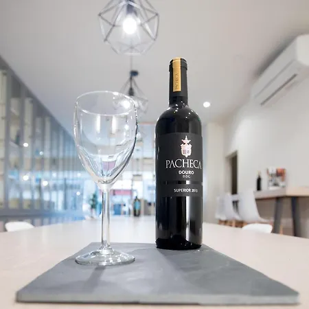 Almada Wine House - Tourism פורטו