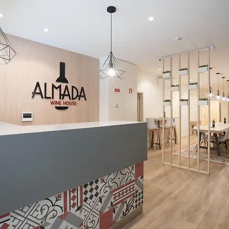 Almada Wine House - Tourism Apartament Porto
