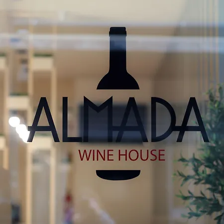 Almada Wine House - Tourism