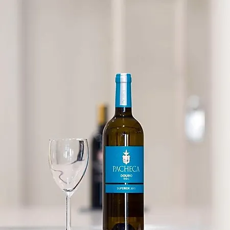 Almada Wine House - Tourism Apartament Porto