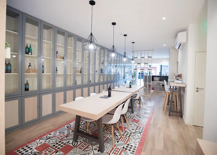Almada Wine House - Tourism Porto