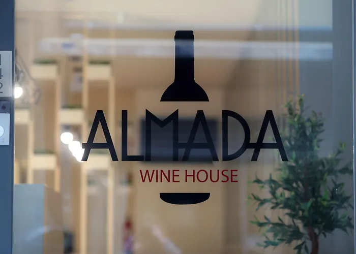Almada Wine House - Tourism