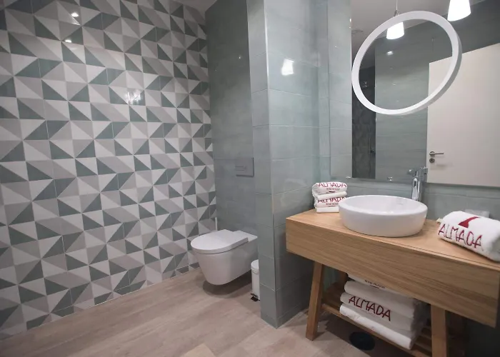 Almada Wine House - Tourism * Porto