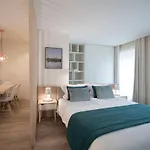 Almada Wine House - Tourism