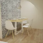 Almada Wine House - Tourism