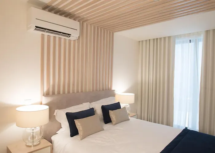 Almada Wine House - Tourism פורטו