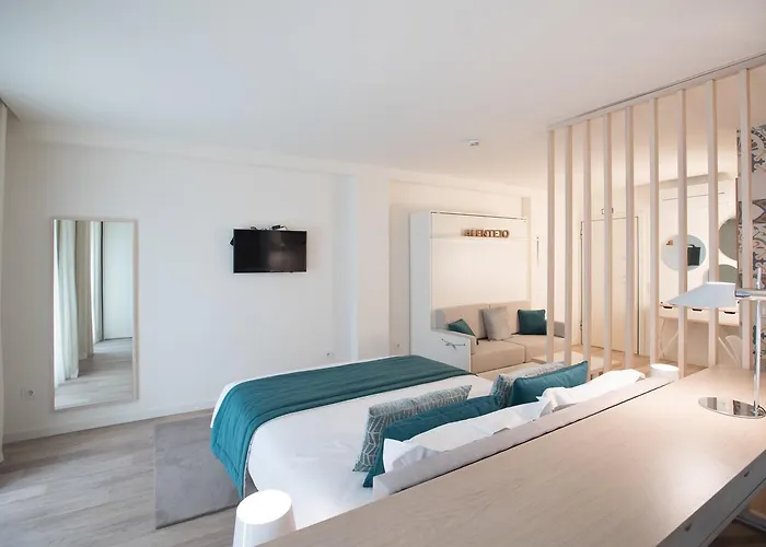 Almada Wine House - Tourism פורטו